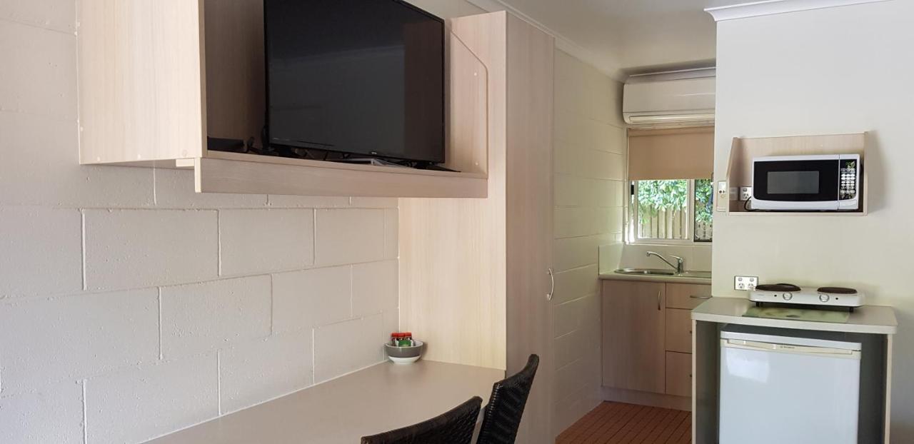 Mango Tree Motel Агнес Уотър Екстериор снимка